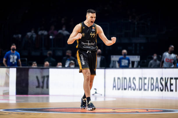 实时报道 实时报道